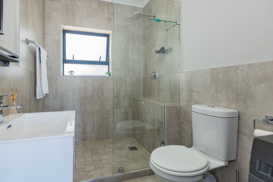 2 Bedroom Property for Sale in Belgravia Western Cape